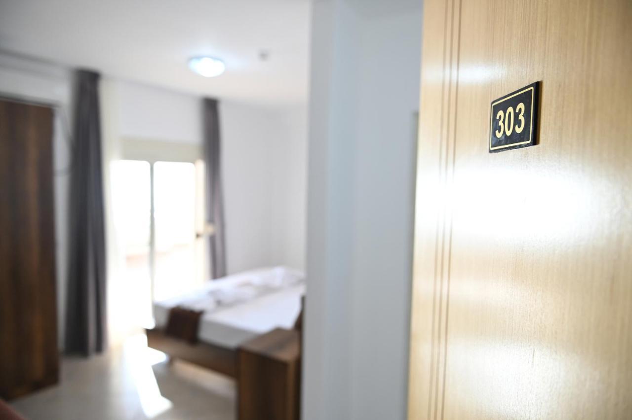 Vila Oxinn Kryemedhej Ngoại thất bức ảnh