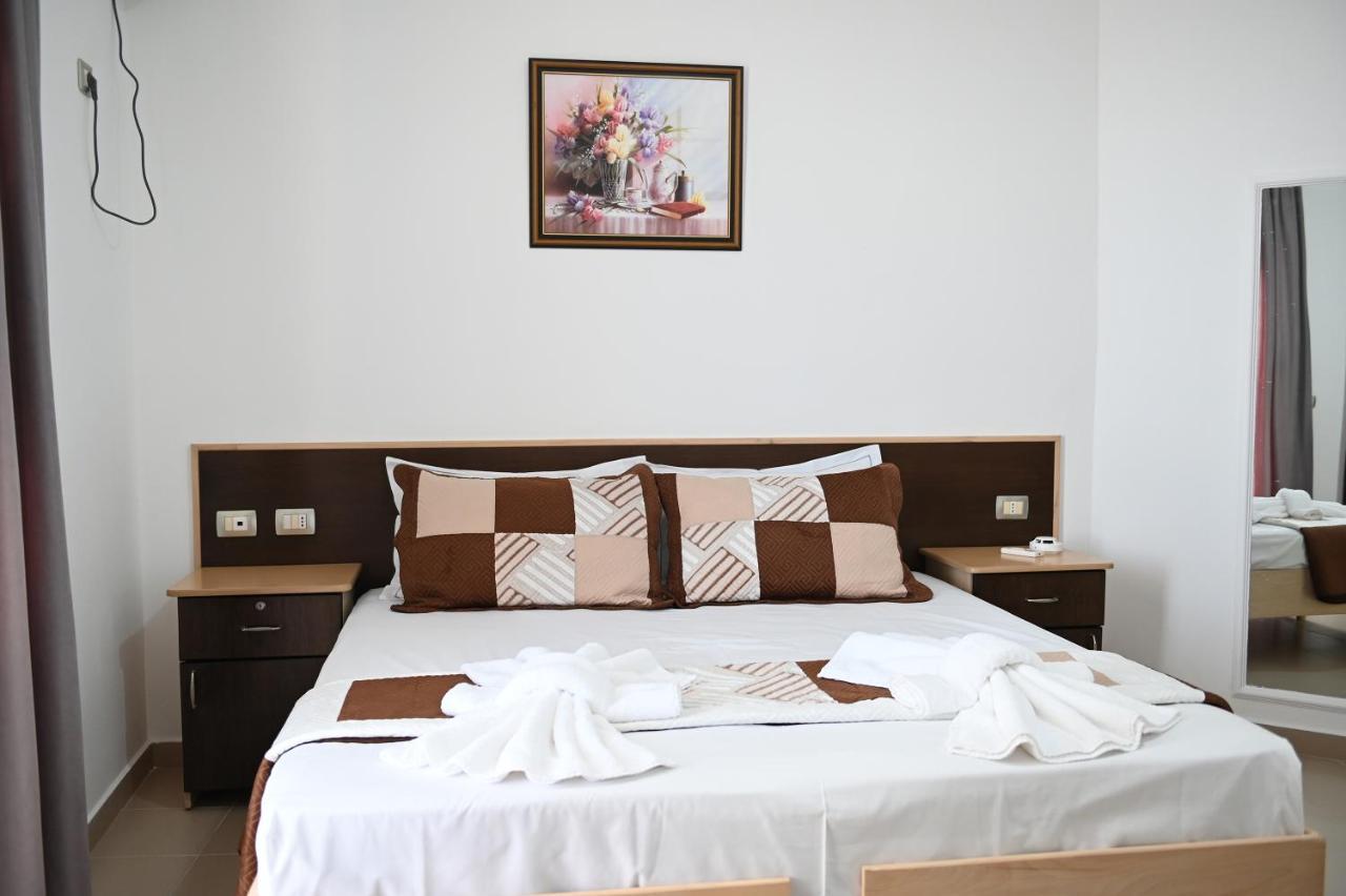 Vila Oxinn Kryemedhej Ngoại thất bức ảnh