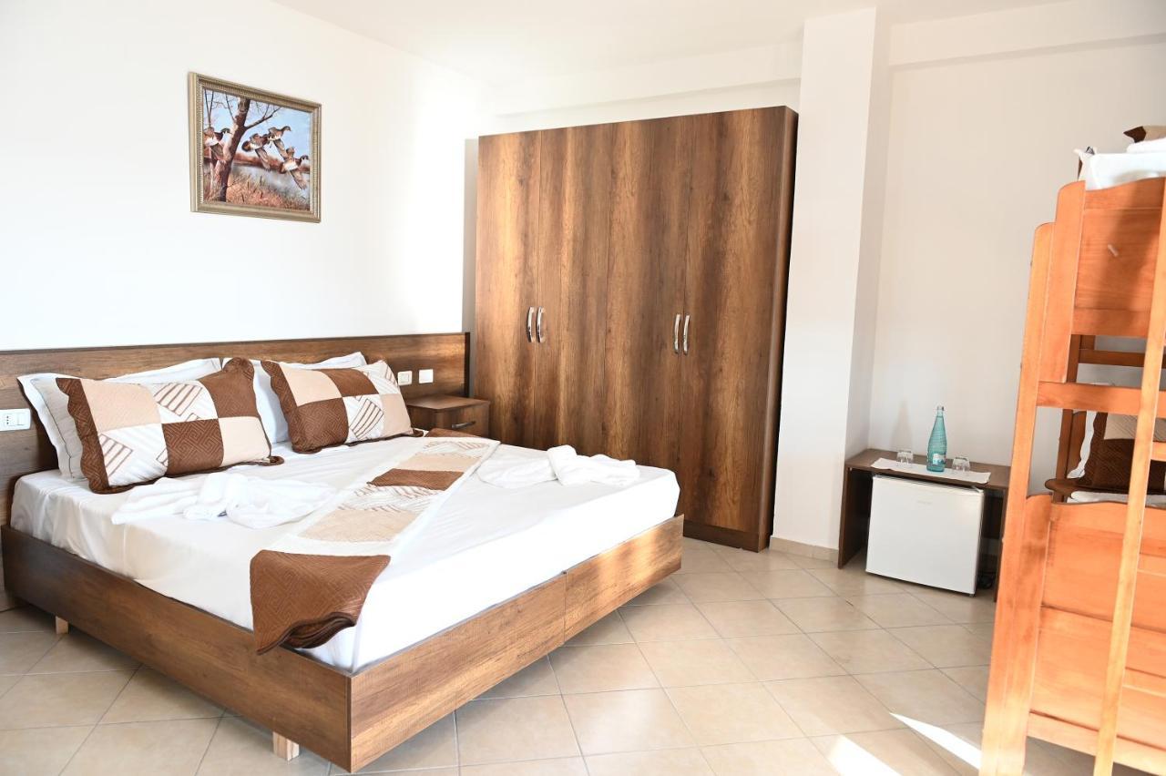 Vila Oxinn Kryemedhej Ngoại thất bức ảnh