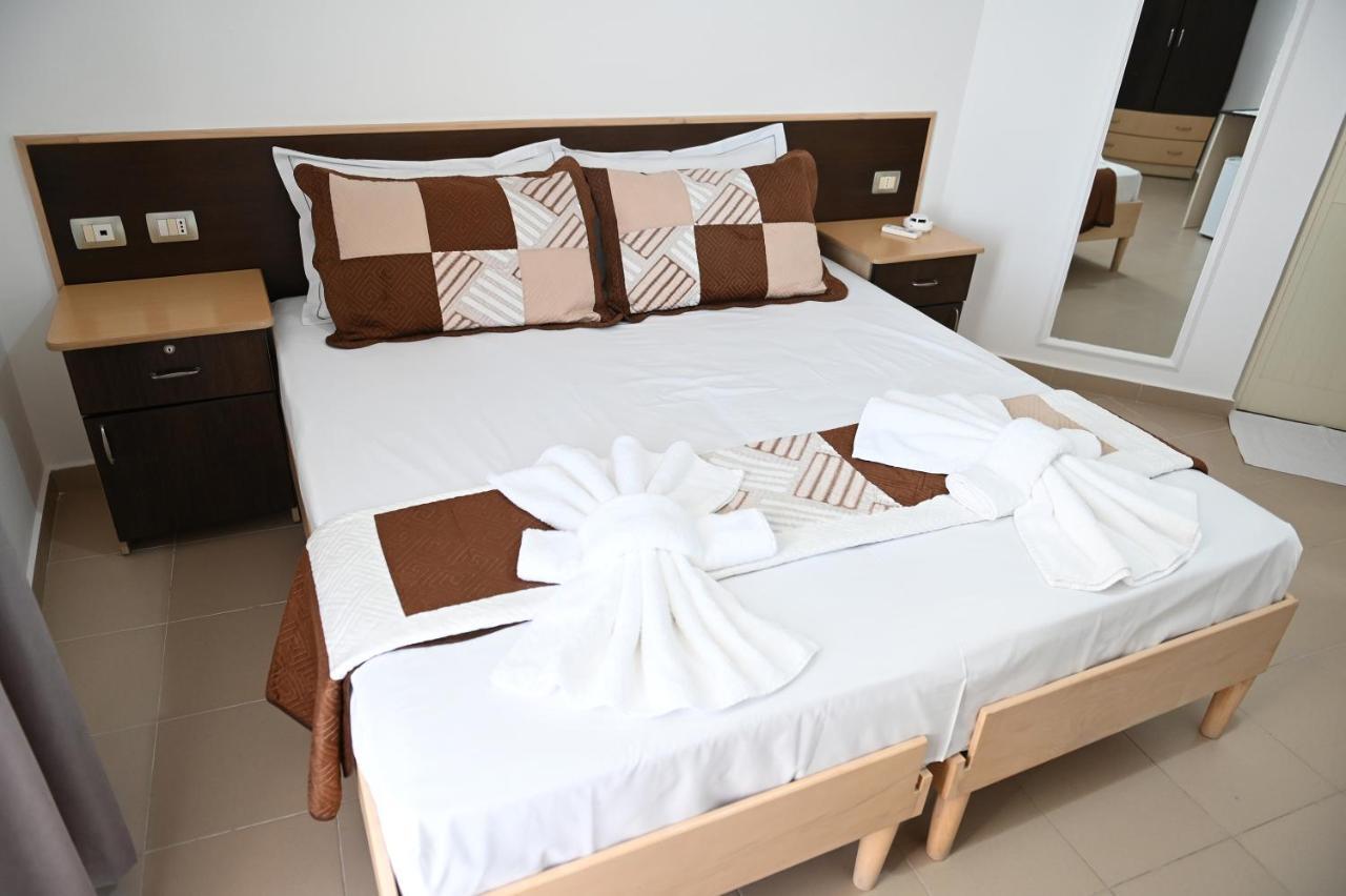 Vila Oxinn Kryemedhej Ngoại thất bức ảnh