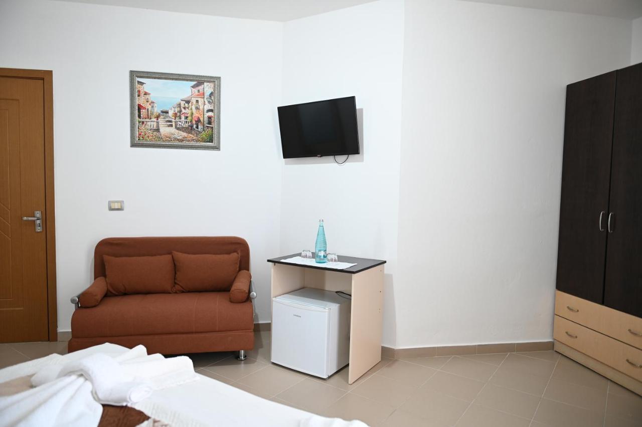 Vila Oxinn Kryemedhej Ngoại thất bức ảnh